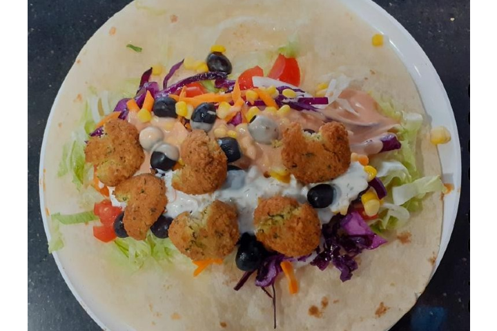 Falafel Dürüm im Fladenbrot - Triemli Treffpunkt