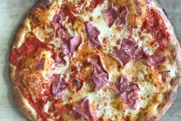 Pinsa Romana Prosciutto - Bäckerei Fenuta