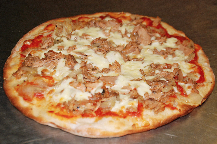 Pinsa Romana Tonno e Cipolle - Bäckerei Fenuta