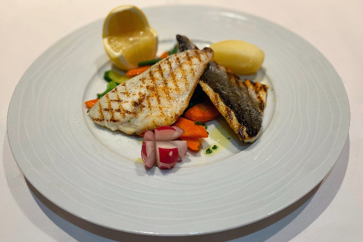 Dorade royale grillée en filets façon du Chef - Le Casanova