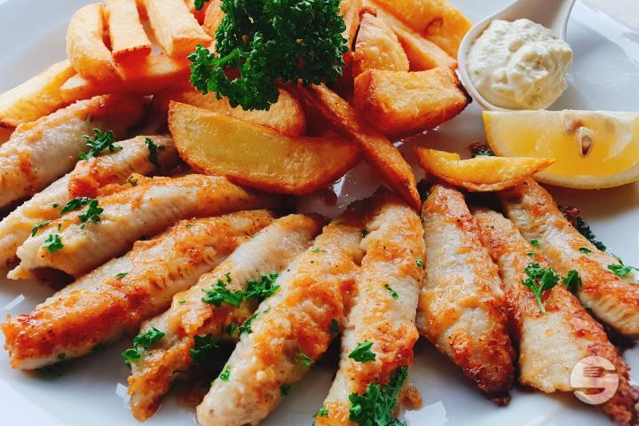 Perch Fillets at the Meunière - Restaurant Pizzeria du Commerce