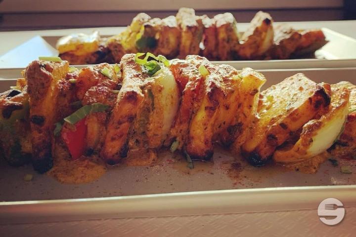 Karahi Panir - Cardamom