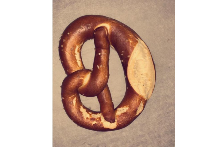 Pretzel - Dina Kiosk Shop
