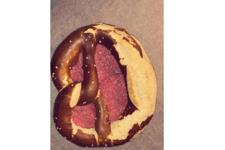 Salami pretzel - Dina Kiosk Shop