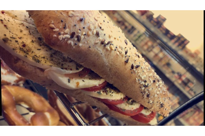 Mozzarella Sandwich - Dina Kiosk Shop