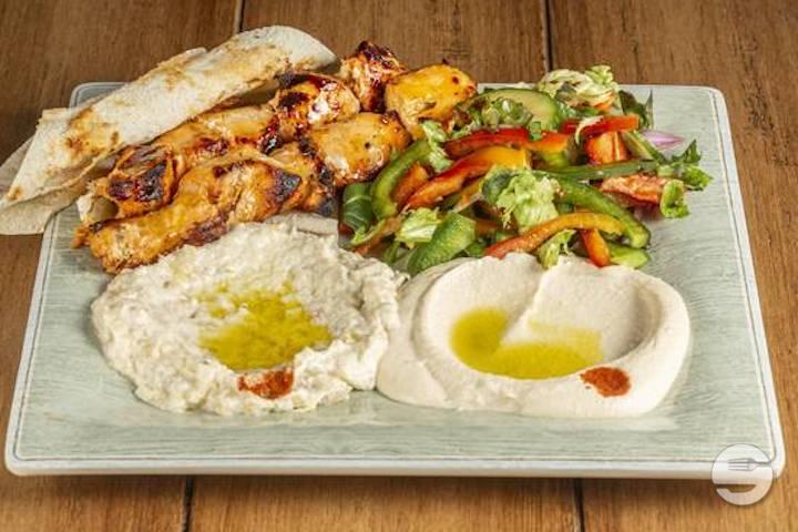 Assiette Taouk - Byblos Lebanese