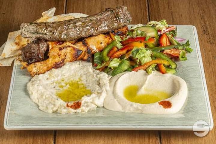 Assiette Mixte Shawarma - Byblos Lebanese