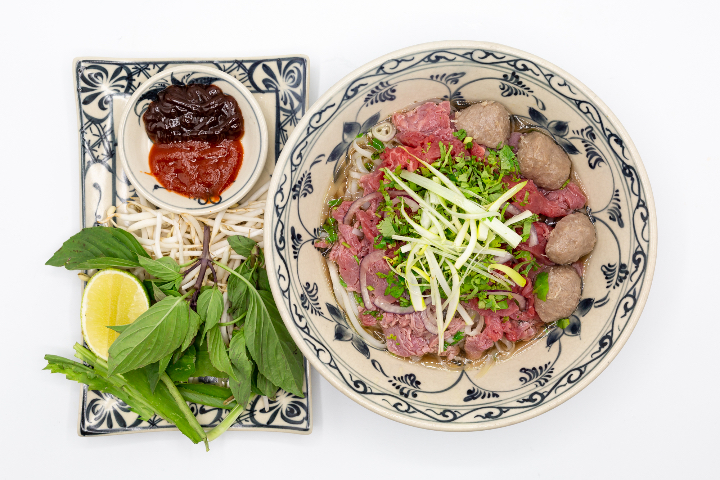 PHO DU DU Suon Bo - Đu Đủ Vietnamese Cuisine - Sushi & Grill