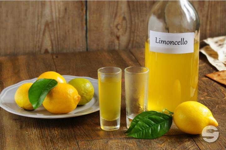 Limoncello della Casa - AMICI - Ospitalità Italiana