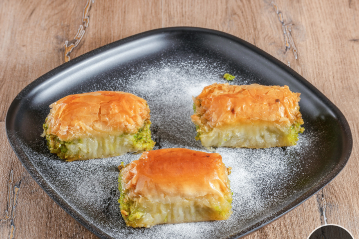 Vegan Baklava Portion (3 pieces) - Vegitat