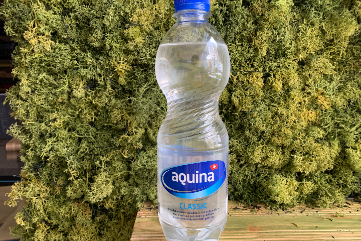 Aquina carbonated water - Vegitat