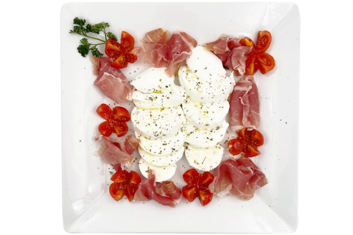 Raw ham and buffalo mozzarella - Pizzazürich