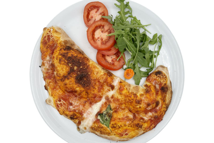Calzone (covered) - Pizzazürich