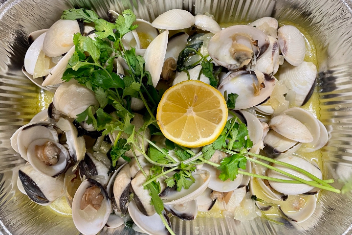 Amêijoas à Bulhão de Pato - Restaurant PortoNovo