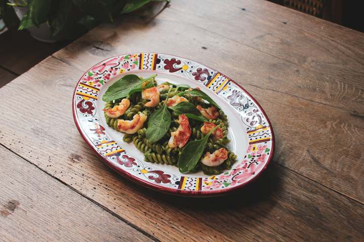 Fusilli with spinach pesto and shrimp - Cinecitta