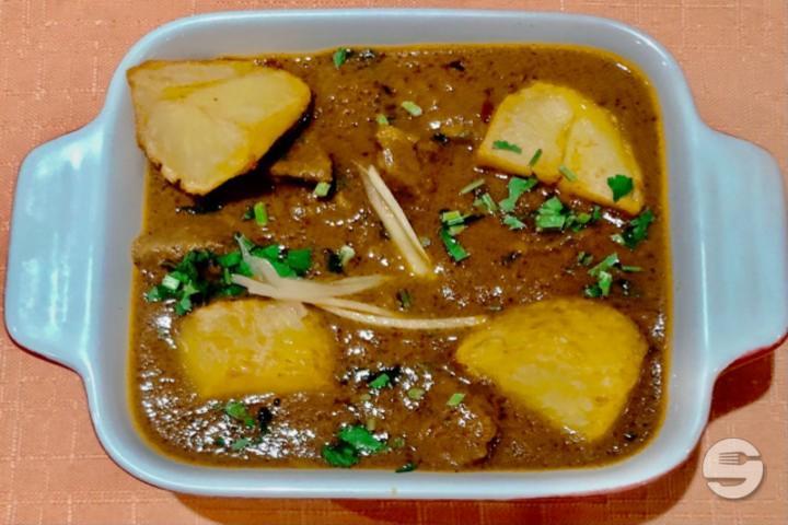 Beef Vindaloo - Bollywood Restaurant