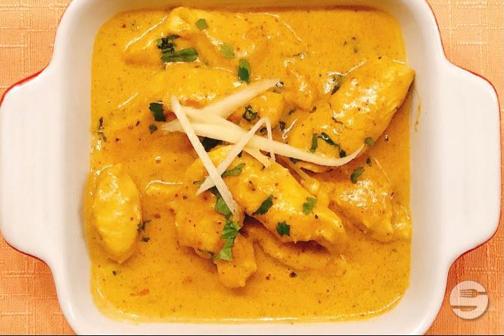 Chicken Curry - Bollywood Restaurant