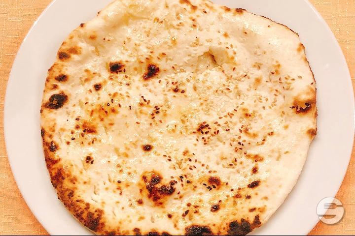 Naan Cheese - Bollywood Restaurant