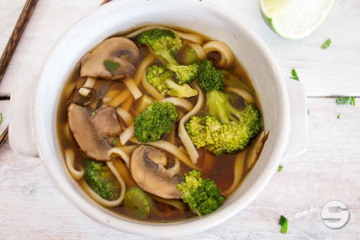 32a. Soupe Udon aux Légumes - Sushi Kaiten