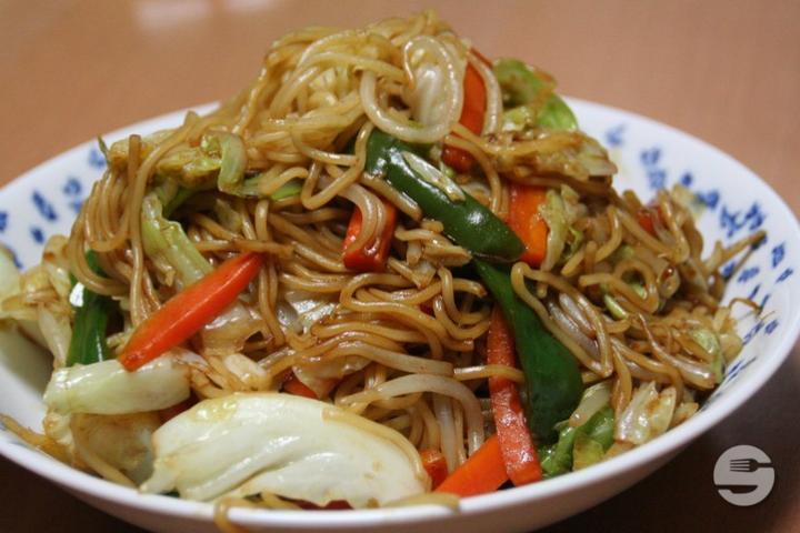 33b. Nouilles Yakisoba au Boeuf - Sushi Kaiten
