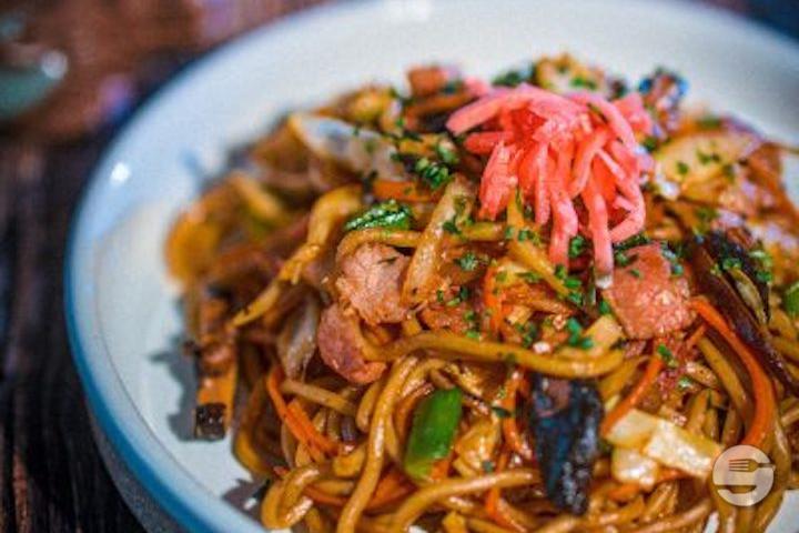 33c. Nouilles Yakisoba aux Fruits de Mer - Sushi Kaiten