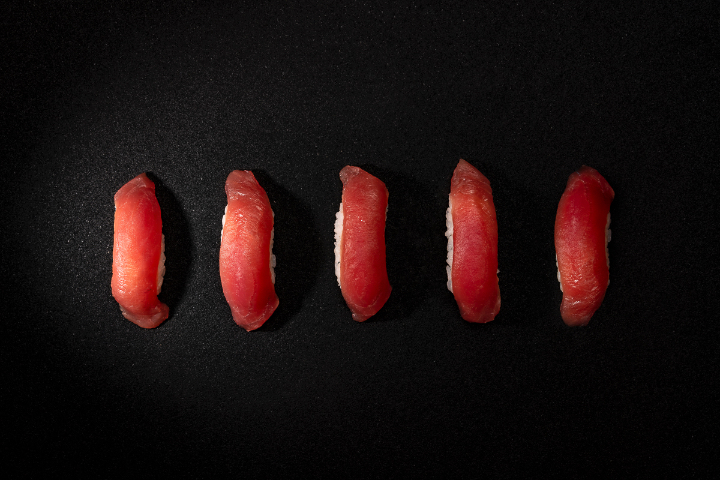 Tuna Nigiri - Tiny Fish Sonnegg