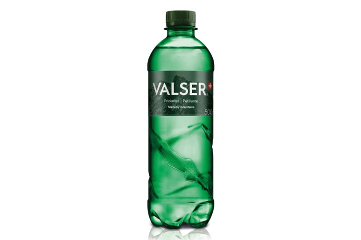Valser Mineralwasser mit Kohlensäure - Restaurant Savoy Bar & Orsini
