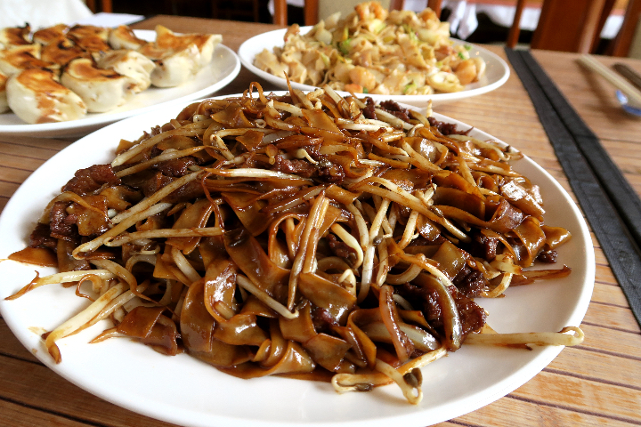 Fried noodles with vegetables - Restaurant Szechuan