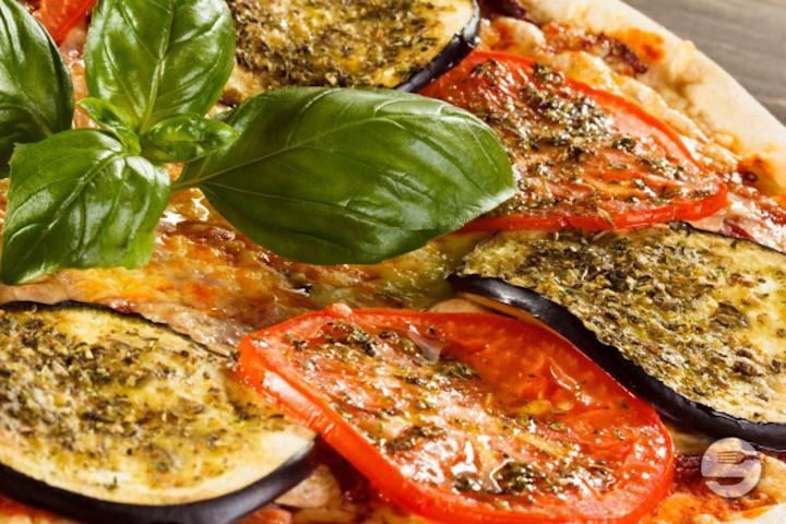 Pizza Aubergines - Le Mondial Kebab