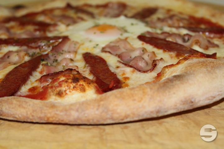Pizza Lardée Royal - Le Mondial Kebab