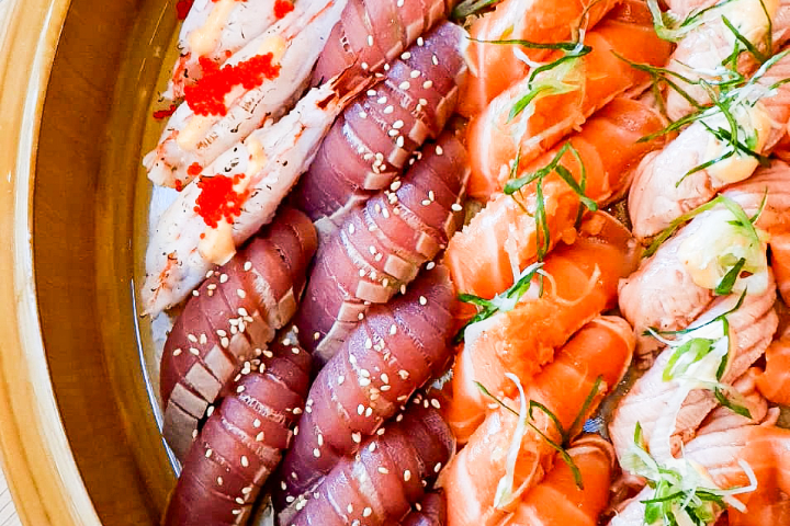 Sushi und Sashimi Kreation unsere Chef`s (50 Stk bis und mit 80Stk.) - Sora Sushi