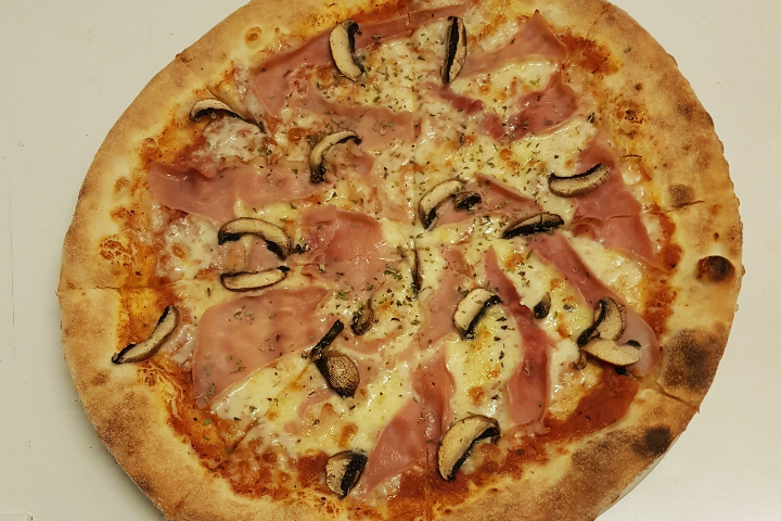 Polo - Dazan Pizza