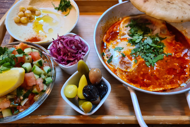 Shakshuka pan - Yoya Pitabar