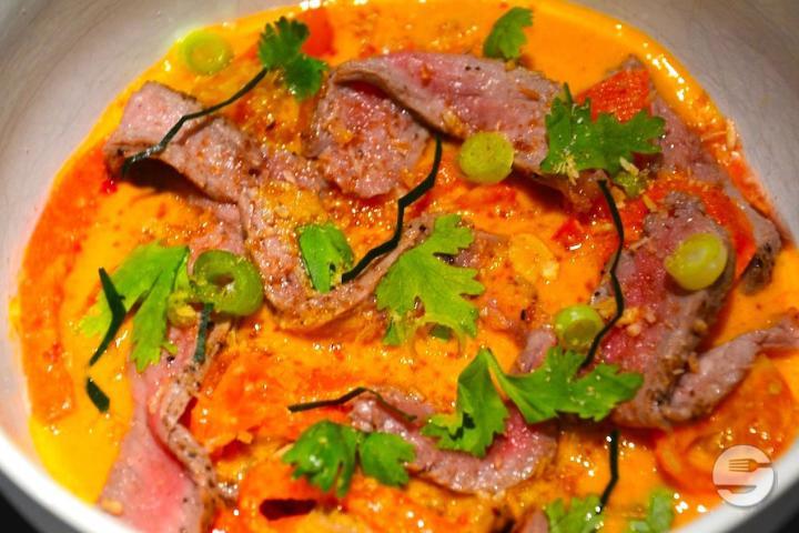 52A. Bœuf au Curry Rouge - Nihao Mauborget
