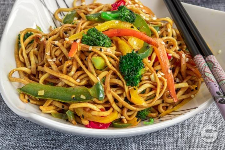 121. Nouilles Saute aux Legumes - Nihao Mauborget
