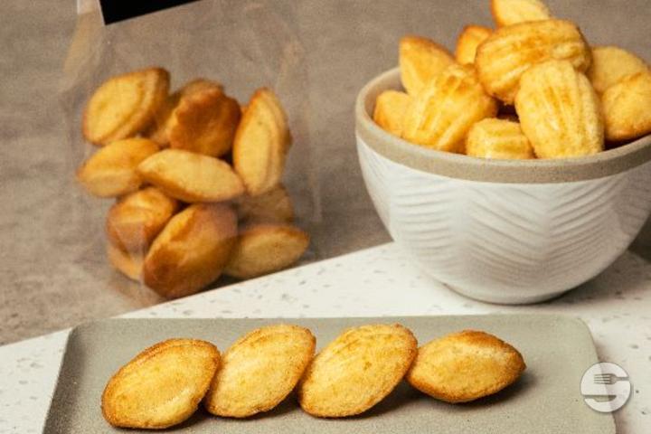 Pack of Lemon Madeleines - Aimé Pouly - Carl-Vogt