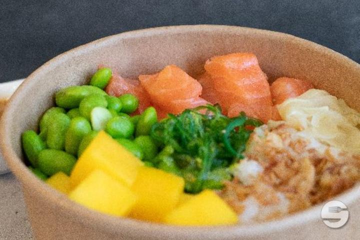 Salmon Poke Bowl - Aimé Pouly - Four de Bourg