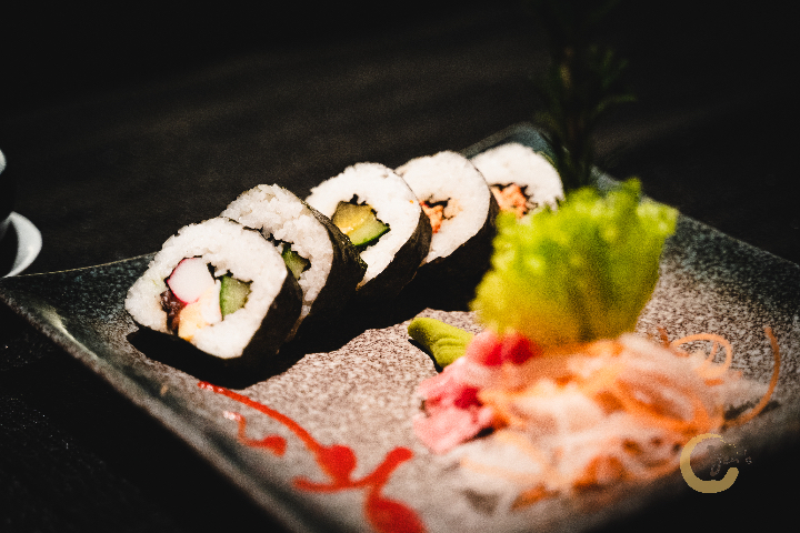 Futomaki Spicy Shrimps - Yen's Sushi & Asian Cuisine