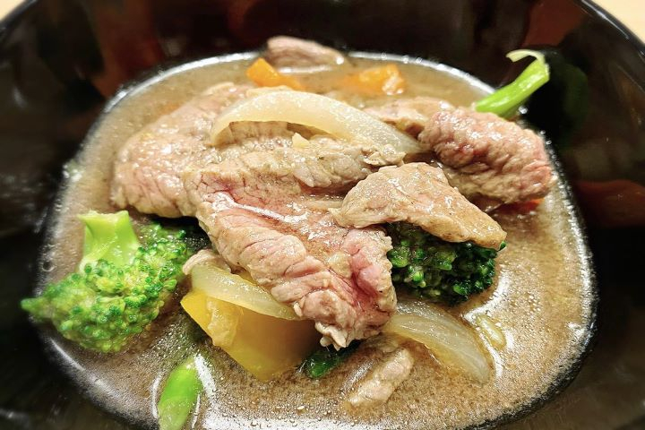 Menu Boeuf Nua Pad Namman Hoi - Le Lobbybar