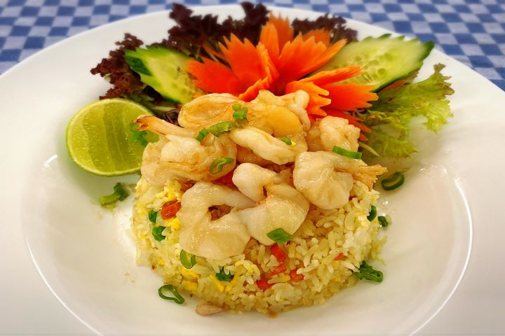 Seefood Menu Khao Pad - Le Lobbybar