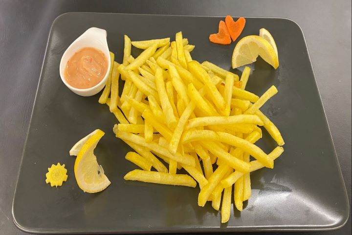 Portion of Fries - Le Lobbybar