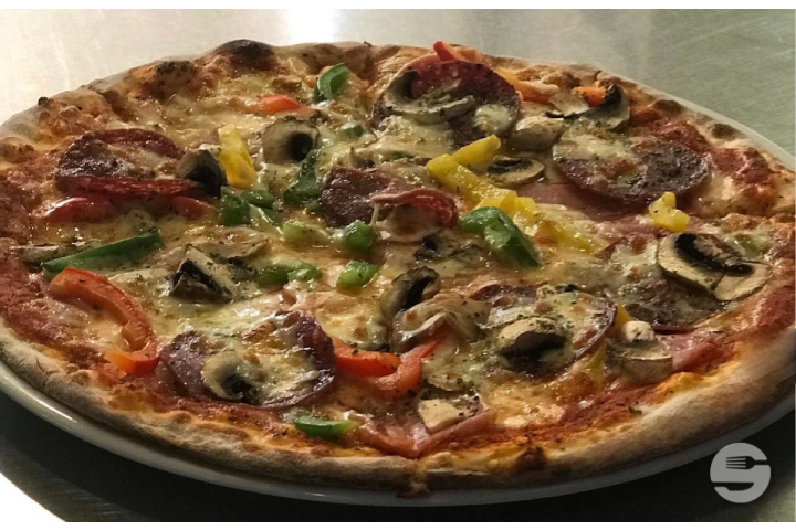 Pizza Hawaii - Restaurant Rustica