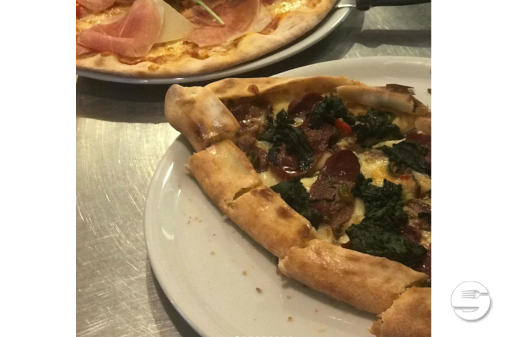 Pide with sucuk - Restaurant Rustica