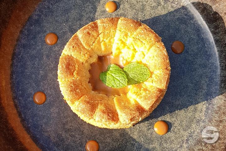 Breton Apple & Caramel Cake - La Table du Petit Manoir