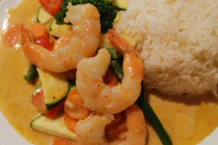 Thaicurry mit Crevetten - Erwins Imbiss Stube