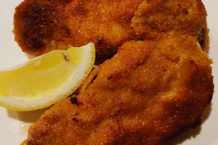 Schweins-Schnitzel paniert - Erwins Imbiss Stube