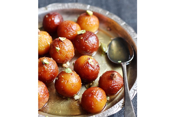 Gulab Jamun 6 Stück - Namaste Indian Food