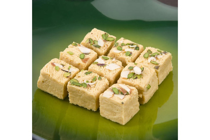 Soan Papdi 9 pieces - Namaste Indian Food