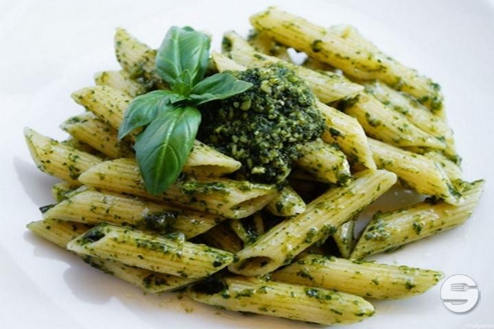 Pasta with Pesto Sauce - La Victoire 31