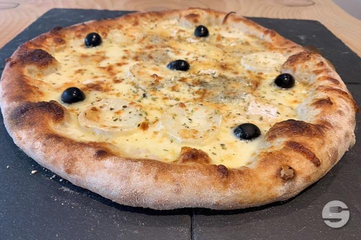 4 Cheese Pizza - La Victoire 31